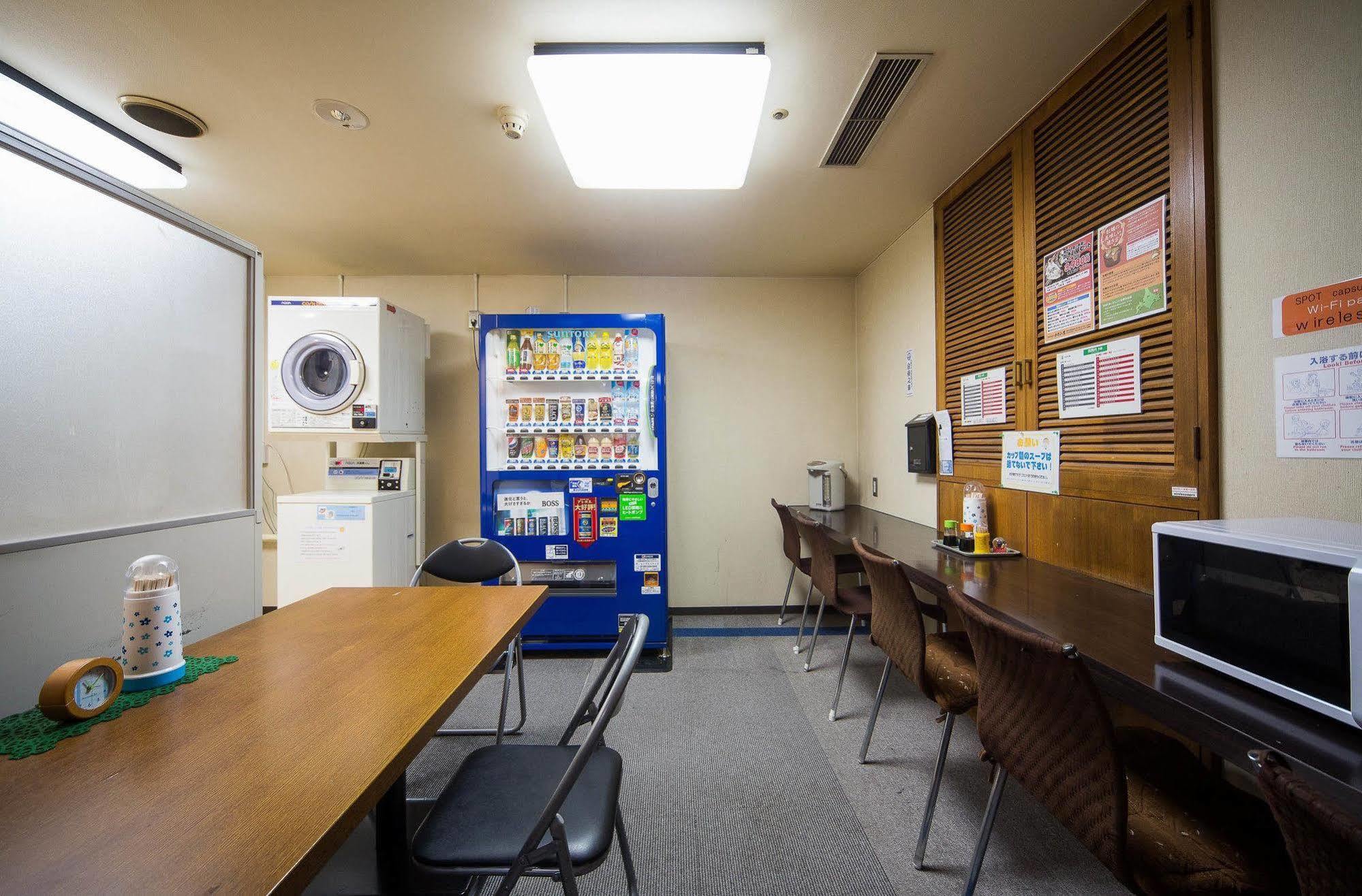 Capsule Inn Sapporo Hostel Экстерьер фото